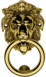 leone-con-anello.jpg